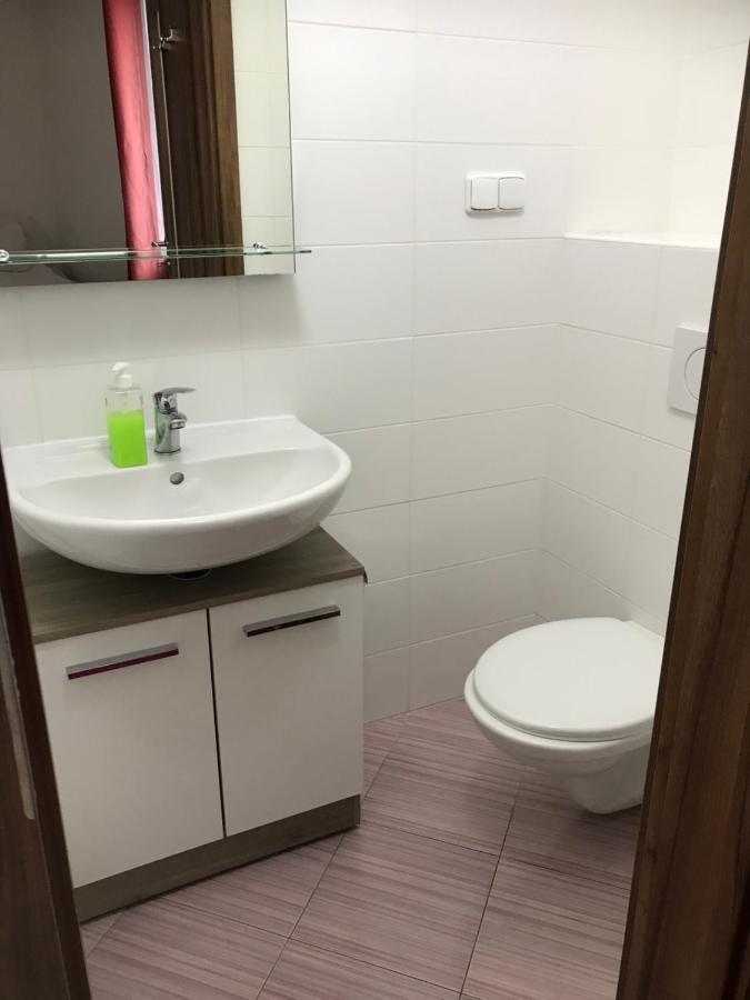 Fresh House Hotel Praha Bagian luar foto
