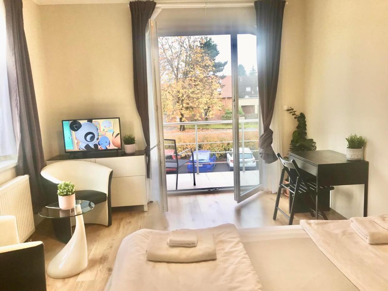 Fresh House Hotel Praha Bagian luar foto