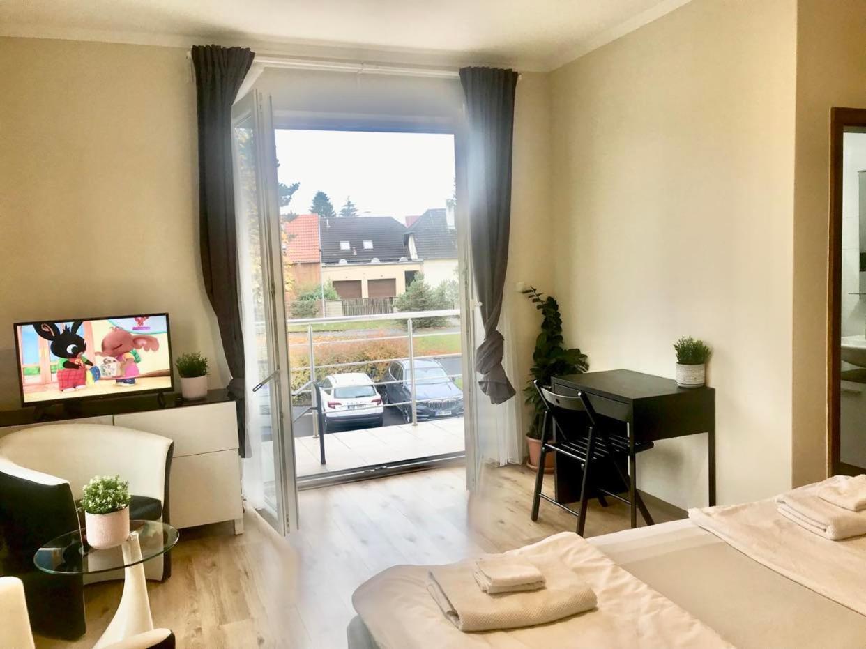 Fresh House Hotel Praha Bagian luar foto